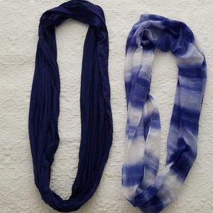 ⭕ SOLD ⭕ 2 Infinity Scarves